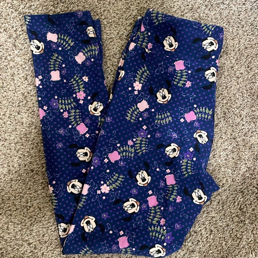 ***Relisting Soon*** LuLaRoe Disney Mini Mouse print leggings